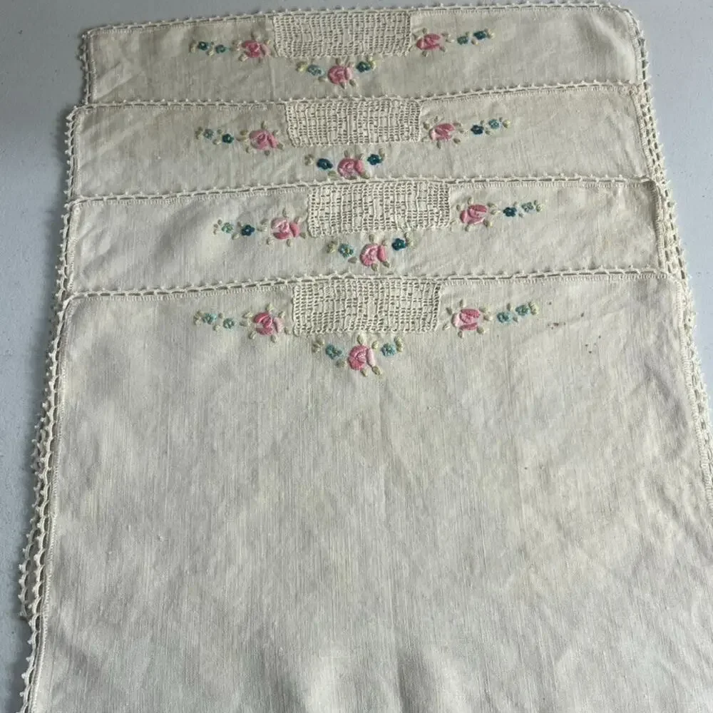 Vintage Ivory Napkins Set of 8 Embroidered Flowers Crochet Two sizes